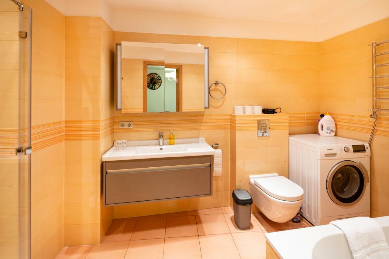 Leilighet Old Two Bedroom At Galleria *